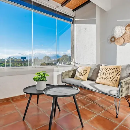 Modern - 2 Bedrooms, Beachside - Puerto Banus Marbella