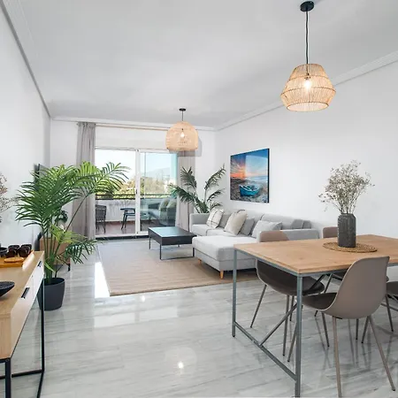 Apartment Modern - 2 Bedrooms, Beachside - Puerto Banus Marbella