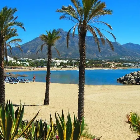Modern - 2 Bedrooms, Beachside - Puerto Banus Apartment