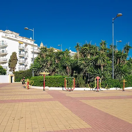 Modern - 2 Bedrooms, Beachside - Puerto Banus Marbella